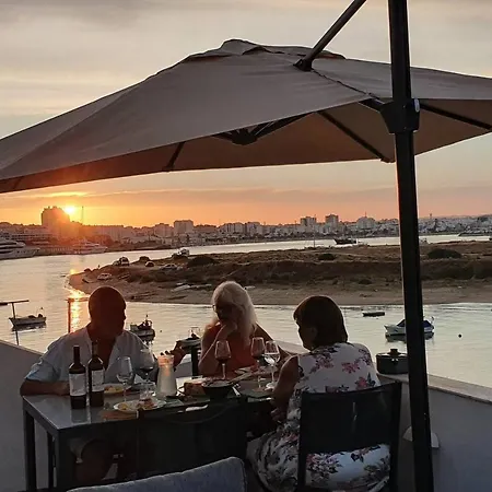 Waterfront Big Terrace Hot Tub & 200 M To Beach Nyaraló Ferragudo