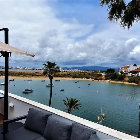 Waterfront Big Terrace Hot Tub & 200 M To Beach Nyaraló